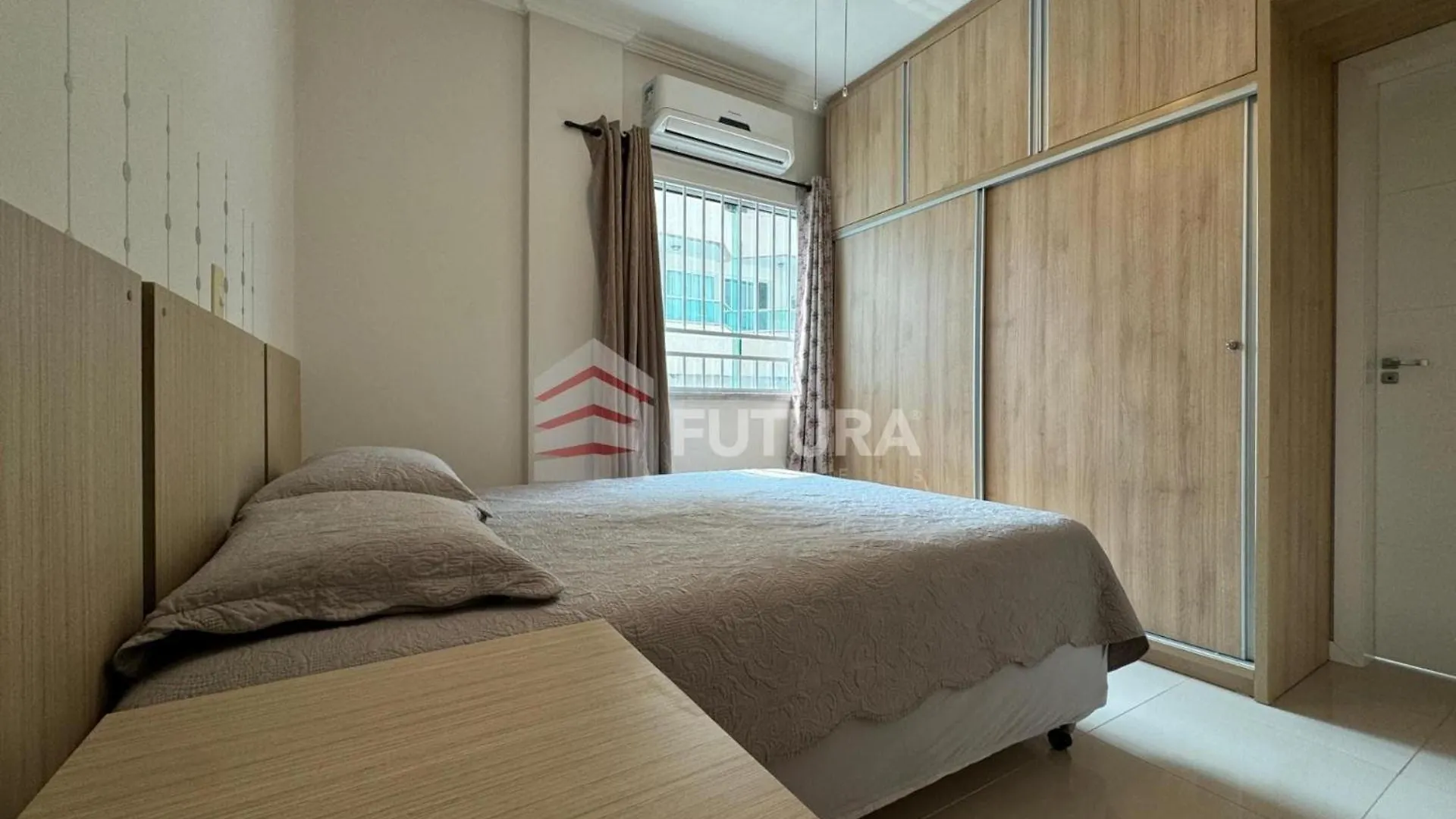Apartamento Para Aluguel De Temporada Em Bombas 0*,  Brazil